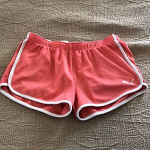 Kids medium pink puma shorts
